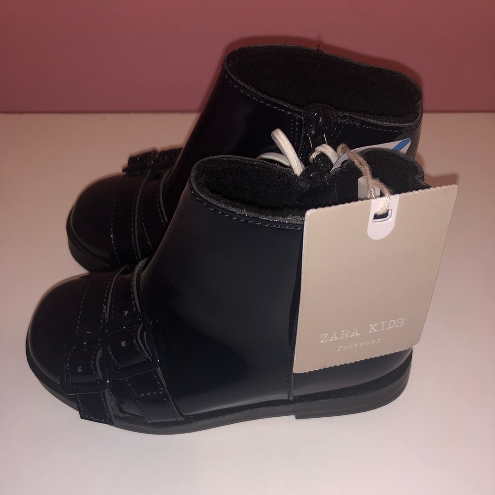 Kids boots